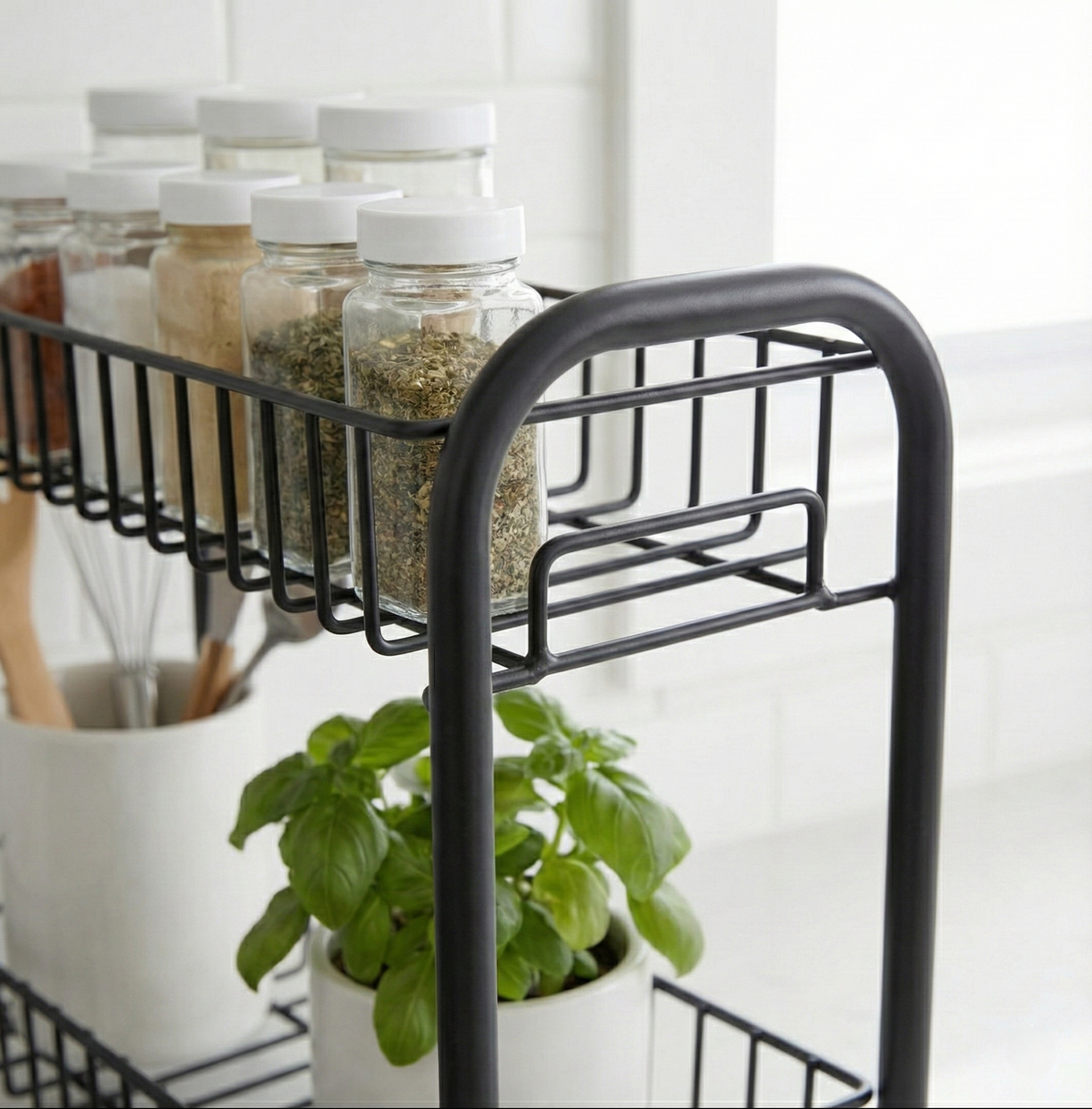 MIRA Spice Rack